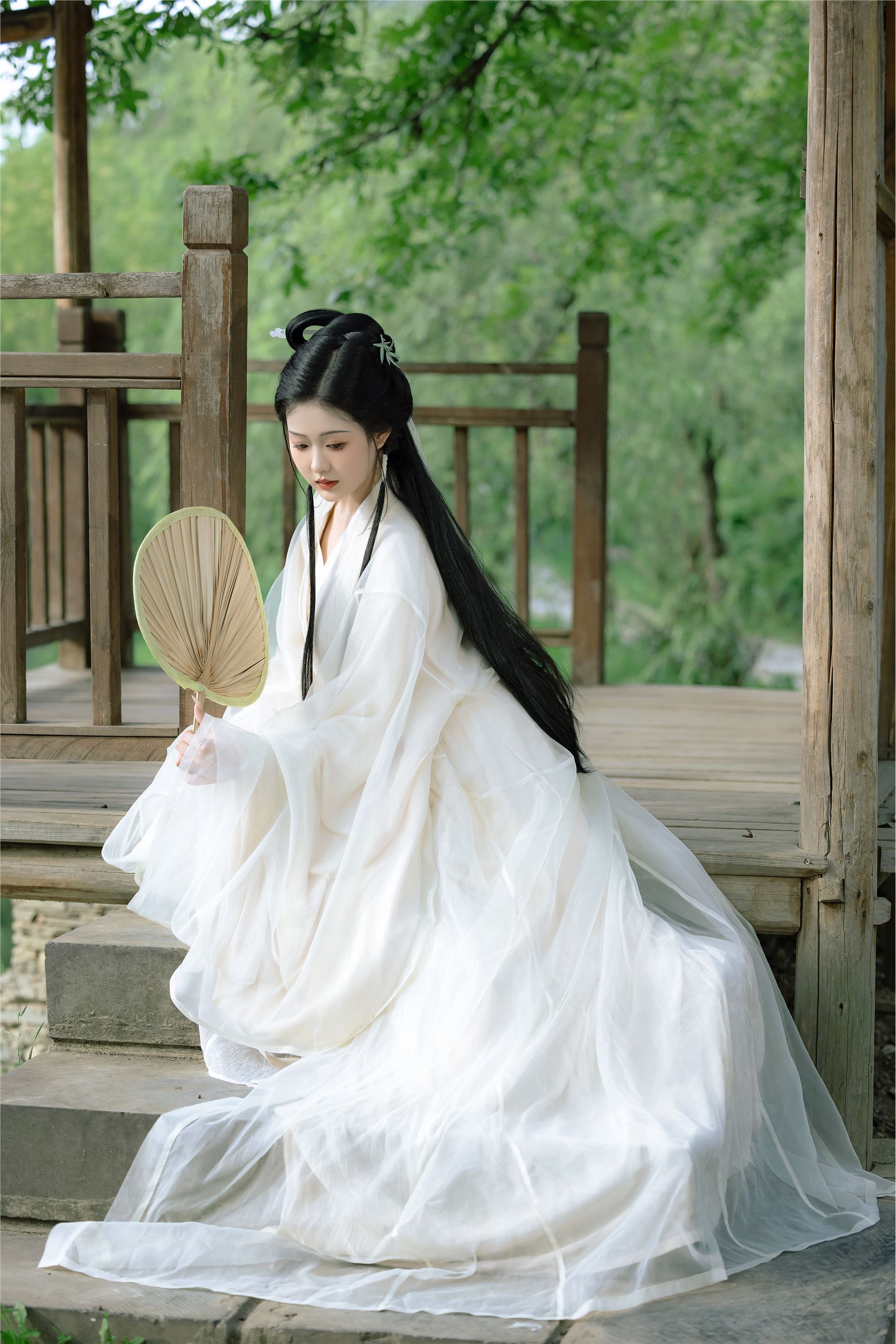 YITUYU艺图语 2025.01.26 夏日的风 若韵